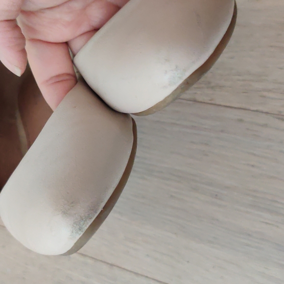 Aldo nude genuine leather flats - Picture 2 of 6